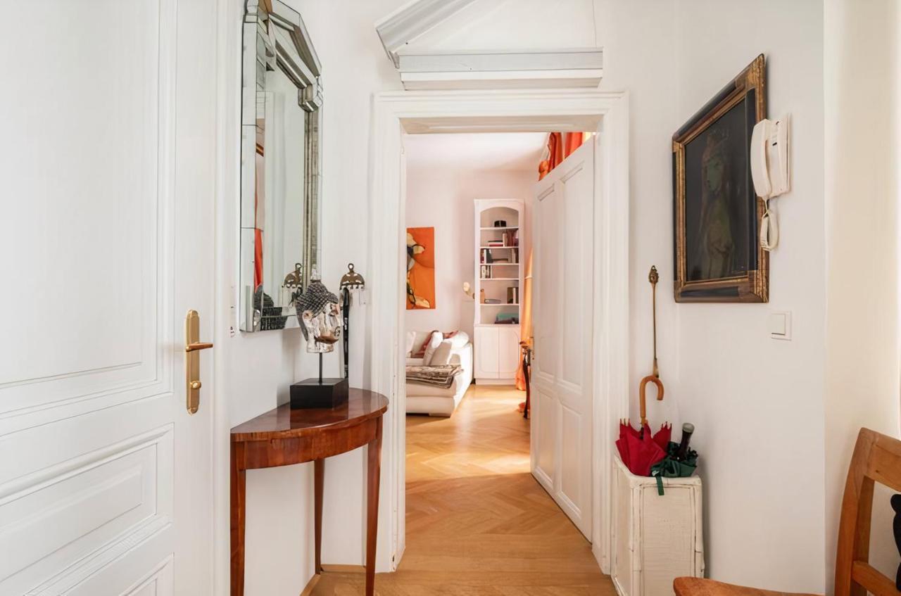 Ferienwohnung Imperial Gem . Flamboyant Studio . Heart Of Wien Exterior foto